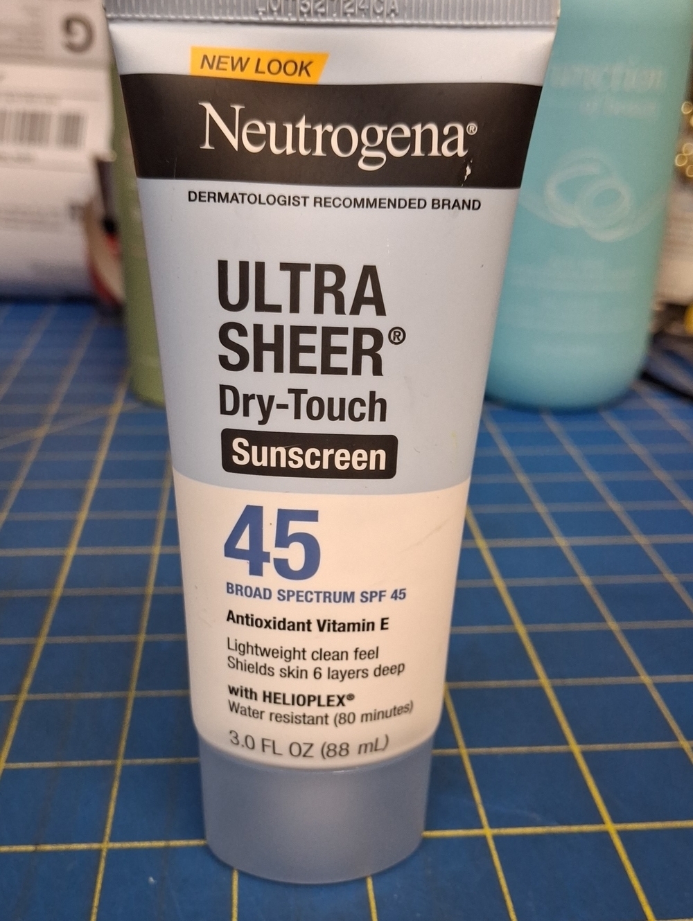 Neutrogena Ultra Sheer Dry-Touch Sunscreen SPF 45 New Tube 88ml
